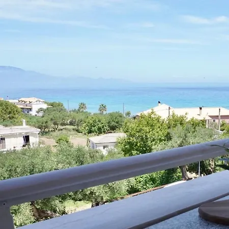 Andrikas At Xenios Avlais