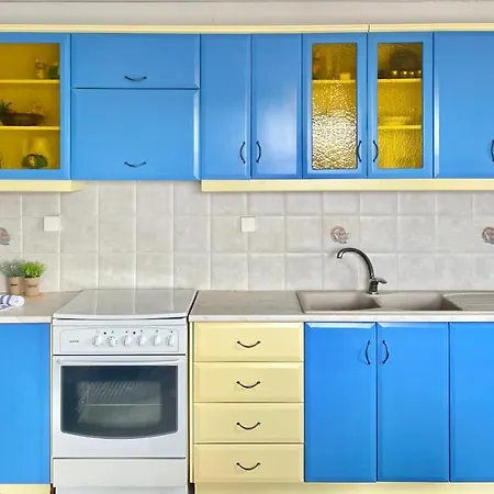 Andrikas At Xenios Avlais