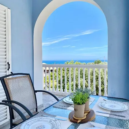 Andrikas At Xenios Avlais