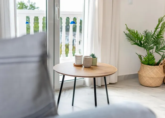 Andrikas At Xenios Avlais